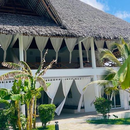 Nyota 11 - Jua Resort 瓦塔穆 外观 照片